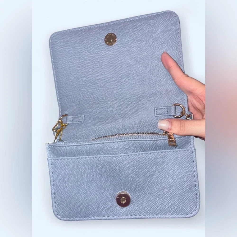 Bebe NWT Paisley Flap Crossbody Denim Blue Logo Bag Gold Chain Strap - Picture 6 of 9